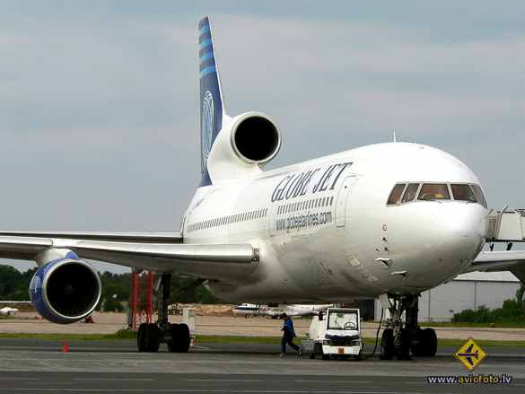 Lockheed L-1011-385-3 TriStar 500
